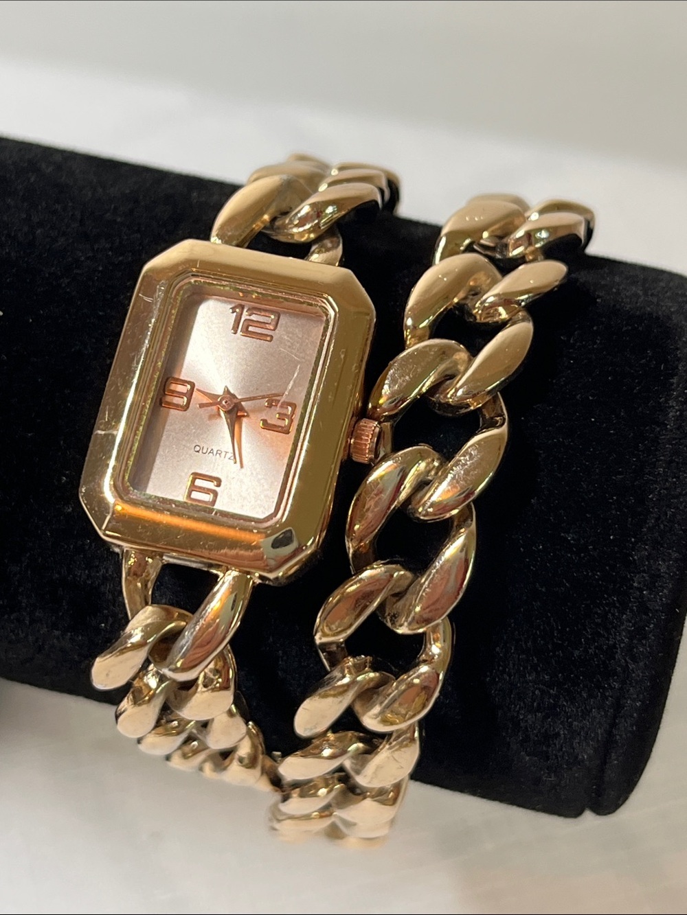 Double wrap Rose Gold Chain-Link Watch
Two size options. See pics.